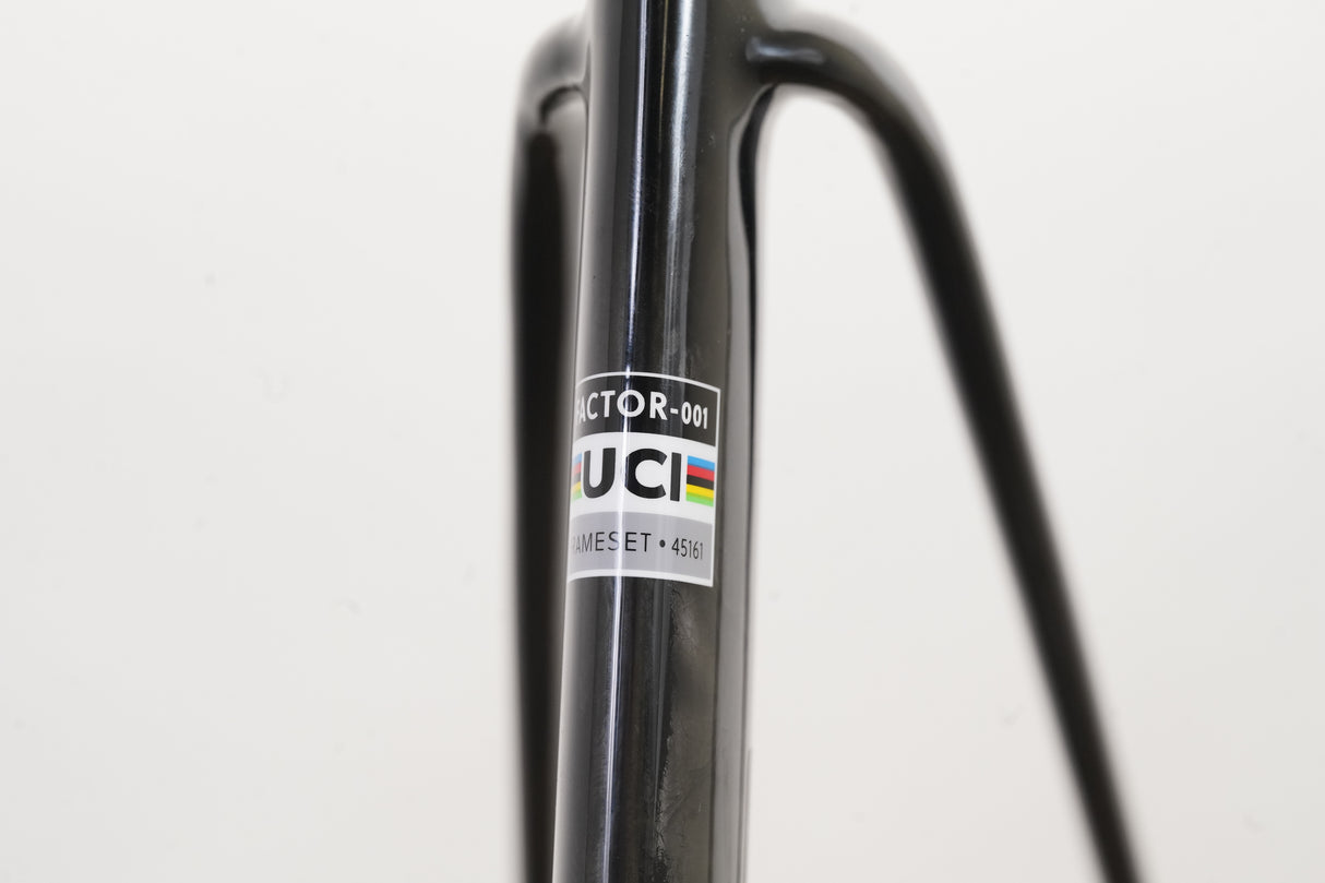 2025 56cm Factor Ostro VAM V2 2.0 Carbon Disc Brake Road Frameset + Cockpit