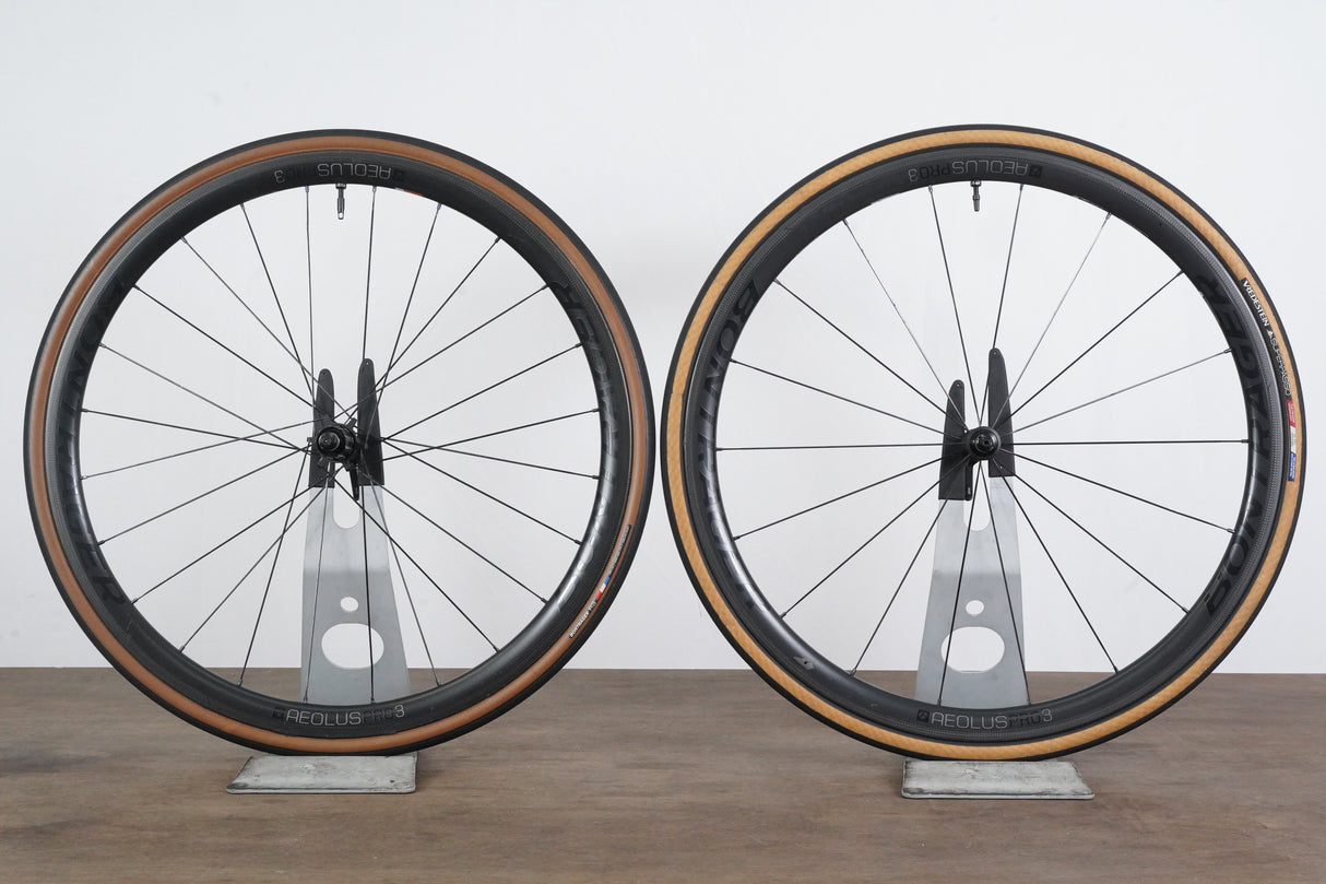 Bontrager Aeolus Pro 3 TLR Carbon Tubeless Clincher Rim Brake Wheelset 11 Speed