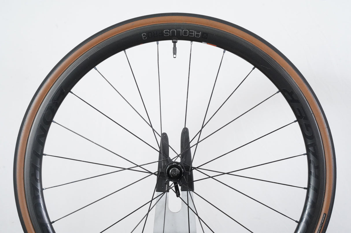 Bontrager Aeolus Pro 3 TLR Carbon Tubeless Clincher Rim Brake Wheelset 11 Speed