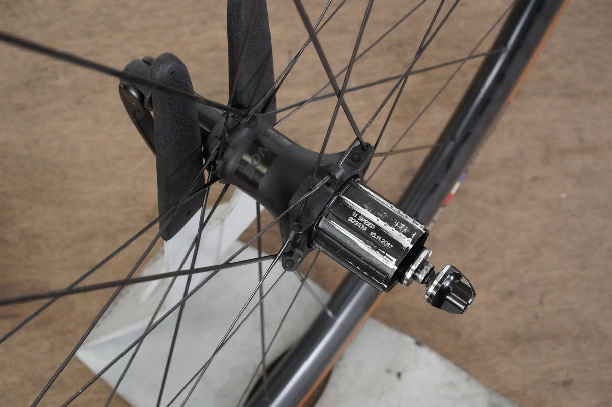 Bontrager Aeolus Pro 3 TLR Carbon Tubeless Clincher Rim Brake Wheelset 11 Speed