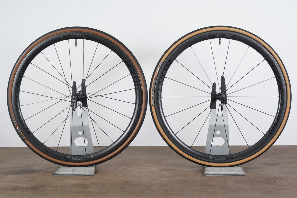 Bontrager Aeolus Pro 3 TLR Carbon Tubeless Clincher Rim Brake Wheelset 11 Speed