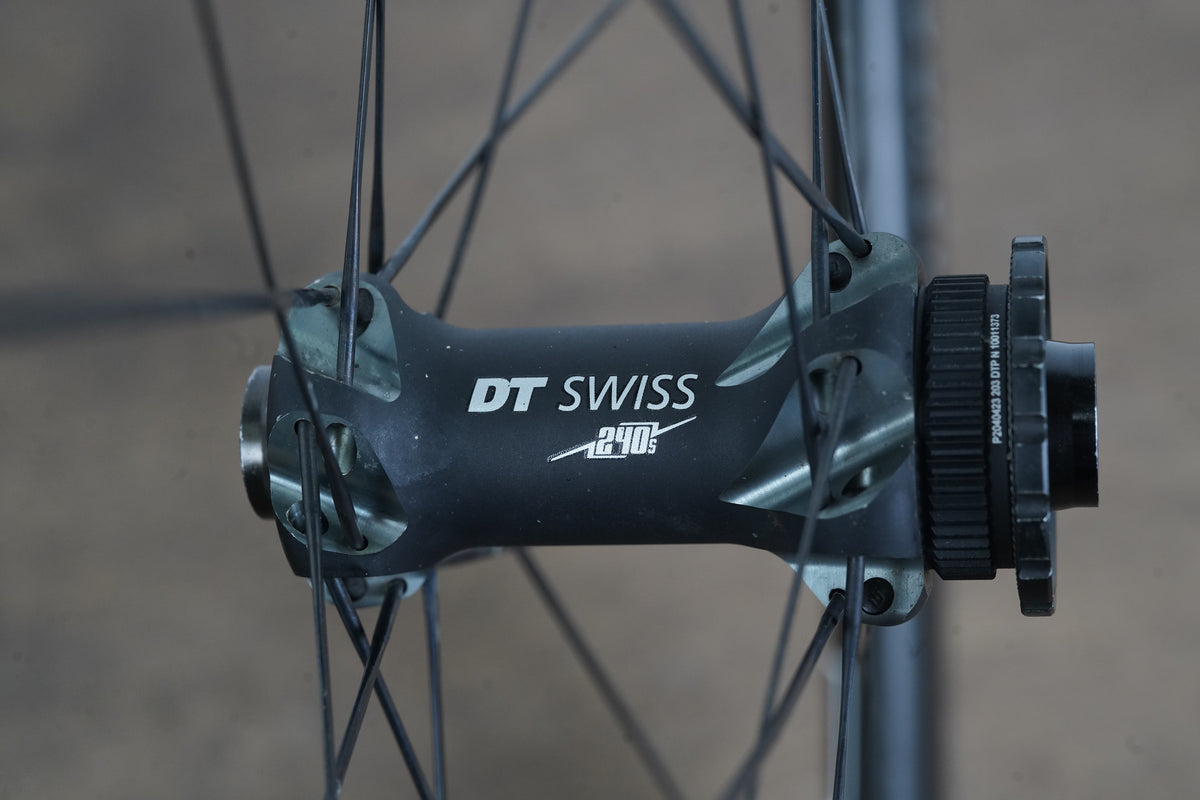 DT Swiss PRC 1400 Carbon Tubeless Disc Brake Wheelset Shimano/SRAM 11 Speed