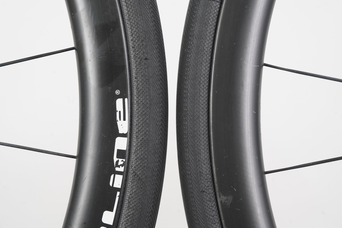 DT Swiss PRC 1400 Carbon Tubeless Disc Brake Wheelset Shimano/SRAM 11 Speed