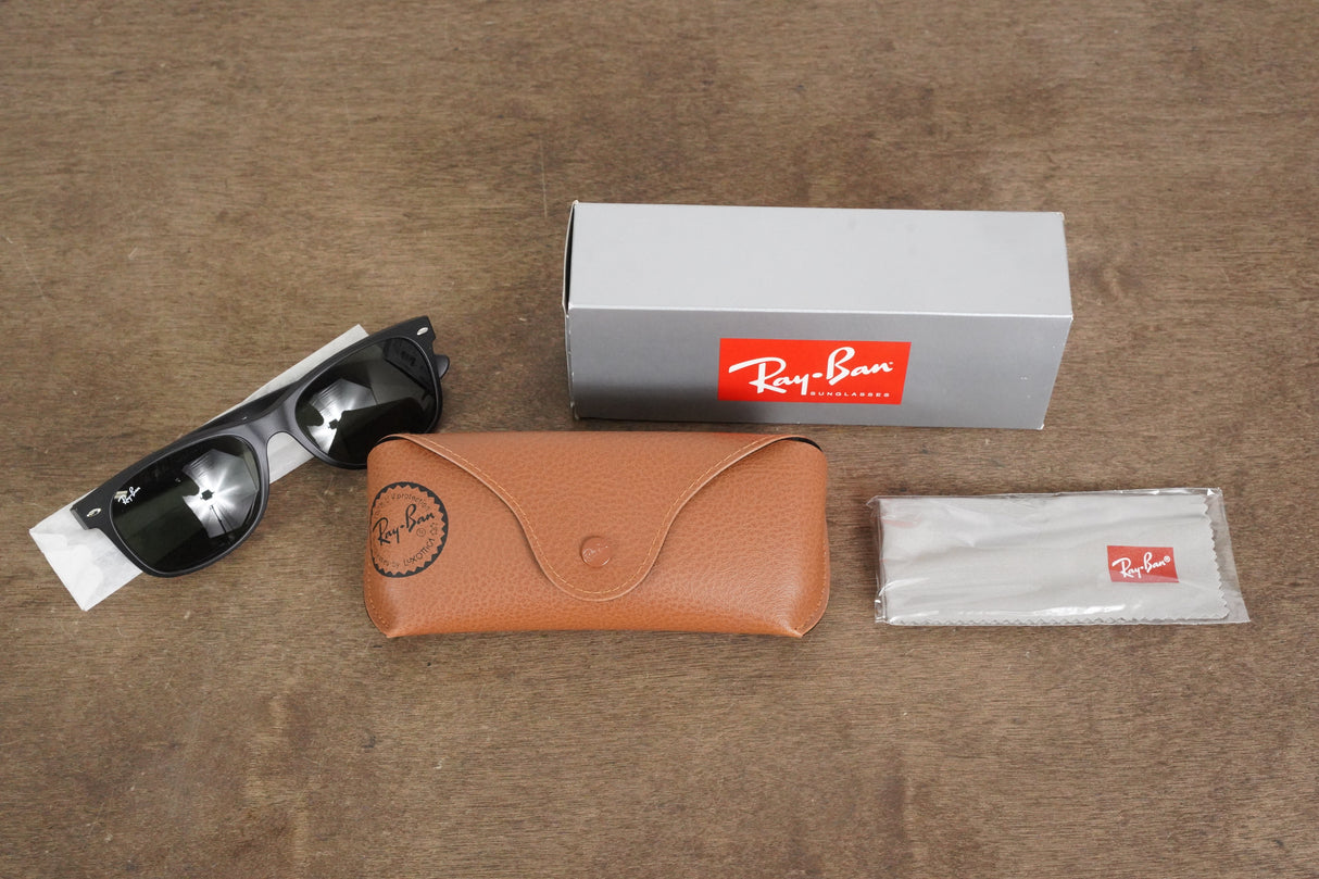 NEW Ray-Ban Wayfarer Classic Sunglasses