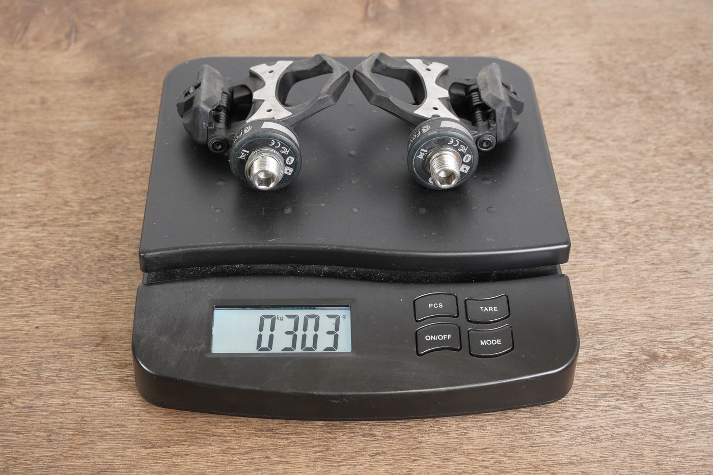 Favero Assioma Duo Dual Sided Power Meter Road Pedals 303g + Charger