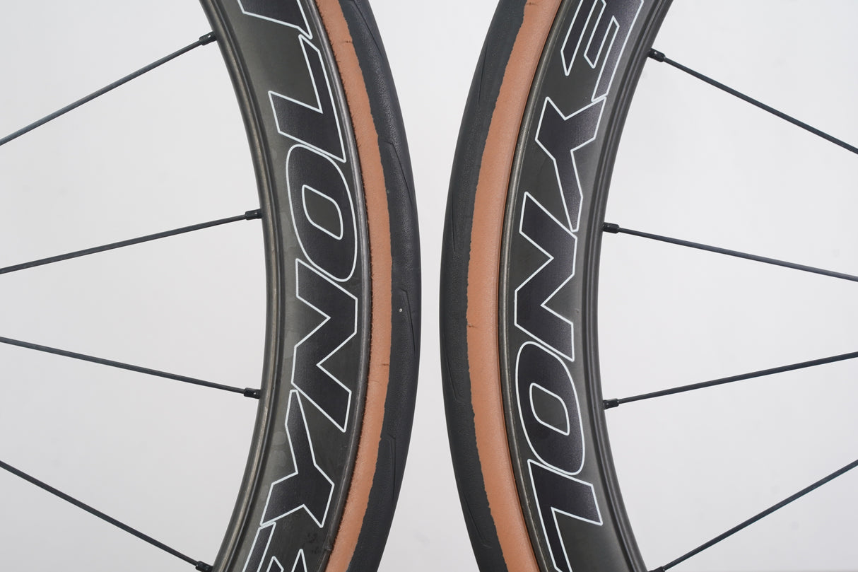 Reynolds Assault SLG Carbon Tubeless Clincher Disc Brake Wheelset 11 Speed