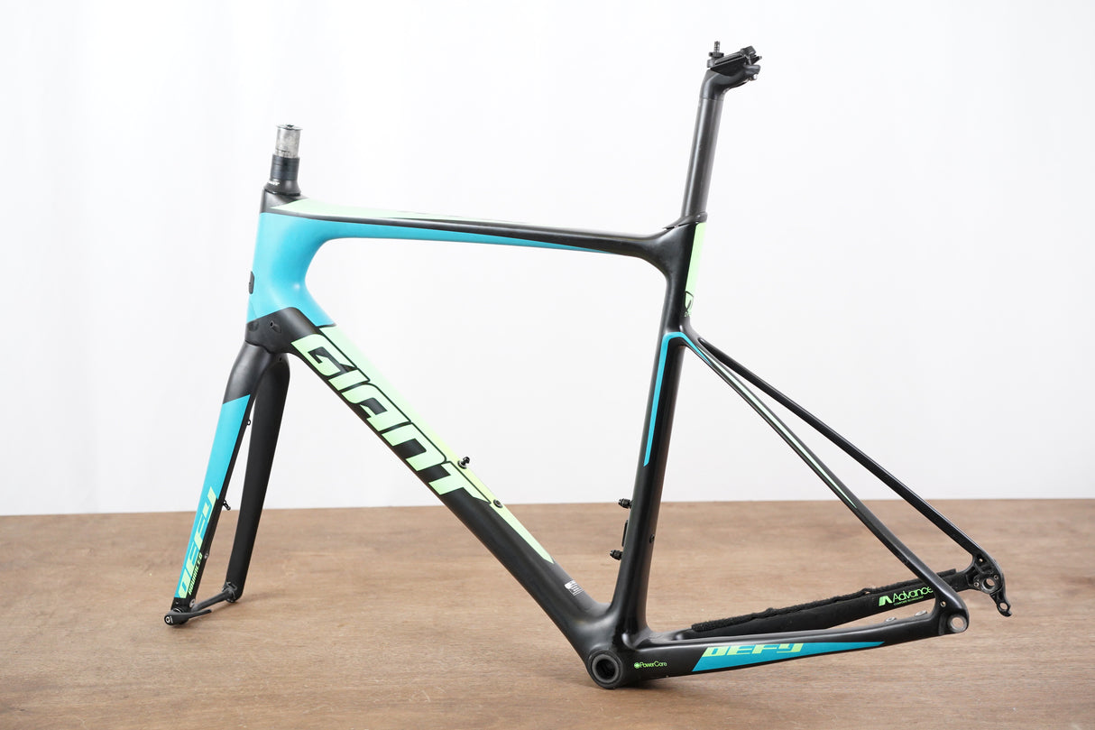 M/L 56cm Giant Defy Advanced Di2 Carbon Disc Brake Road Frameset