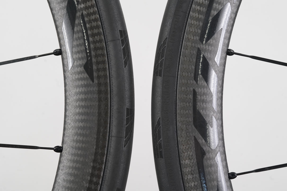 Mavic Cosmic Carbone 40 Carbon Clincher Rim Brake Wheelset 11 Speed