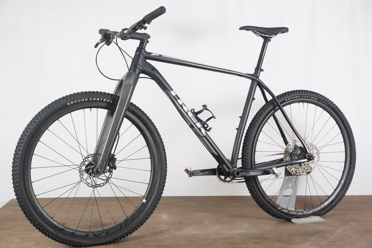2017 XL 29" Trek Superfly Roval Carbon Deore Alloy Rigid MTB XC Bike