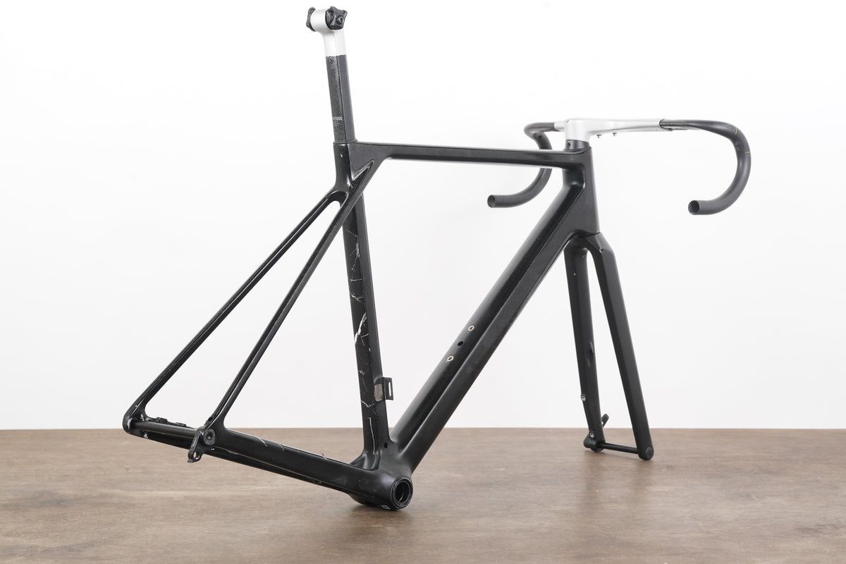 2024 M (Medium) Canyon Ultimate CF SLX Carbon Disc Road Frameset + Cockpit