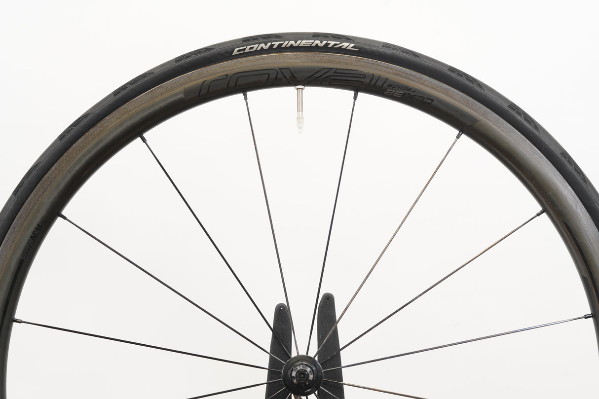 Roval CLX 32 Carbon Tubeless Clincher Rim Brake Wheelset Shimano/SRAM 11 Speed