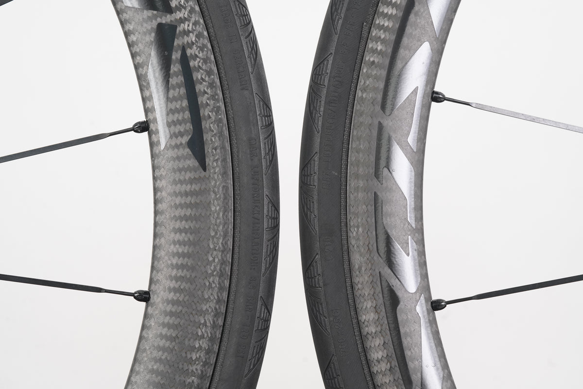 Mavic Cosmic Carbone 40 Carbon Clincher Rim Brake Wheelset 11 Speed
