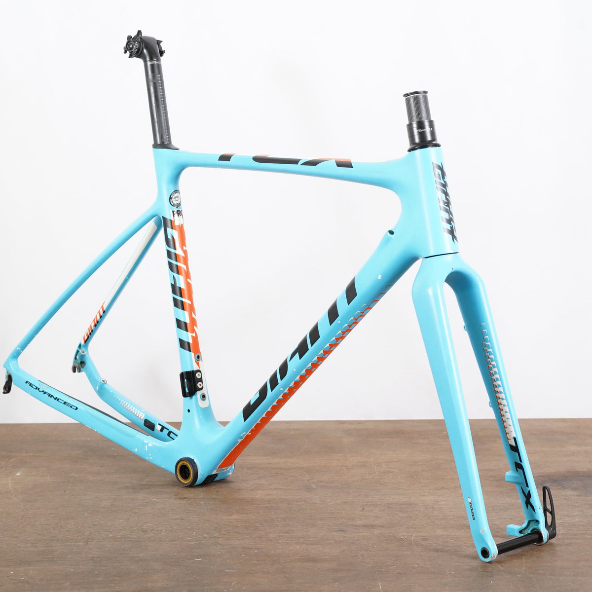 M (Medium) Giant TCX Advanced Pro 1 Carbon Disc Brake CX Frameset 