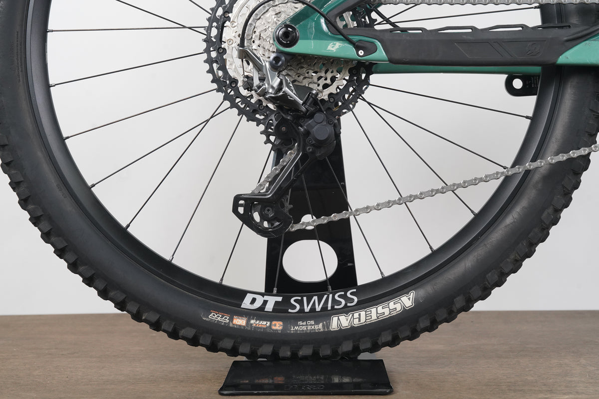2023 M (Medium) Pivot Shuttle LT Team XTR M9100 Di2 E-Mountain Bike E-Bike