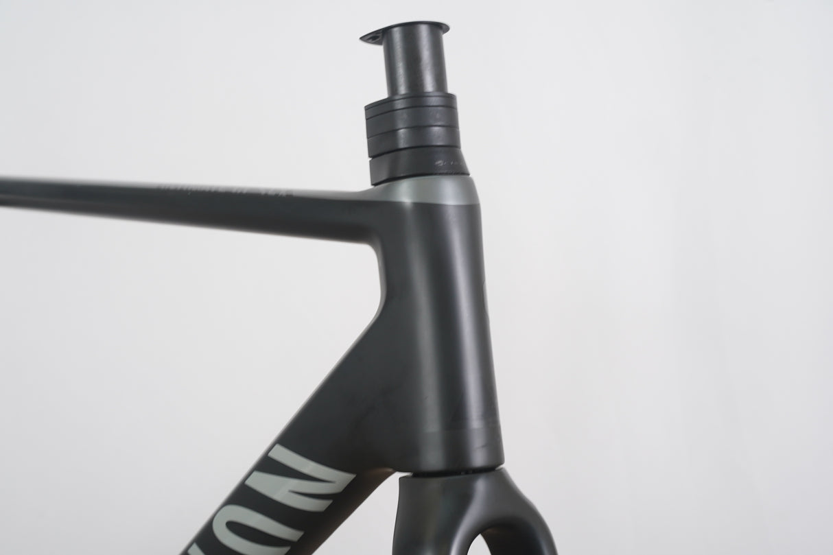 M (Medium) Canyon Ultimate CF SLX Carbon Disc Brake Road Frameset