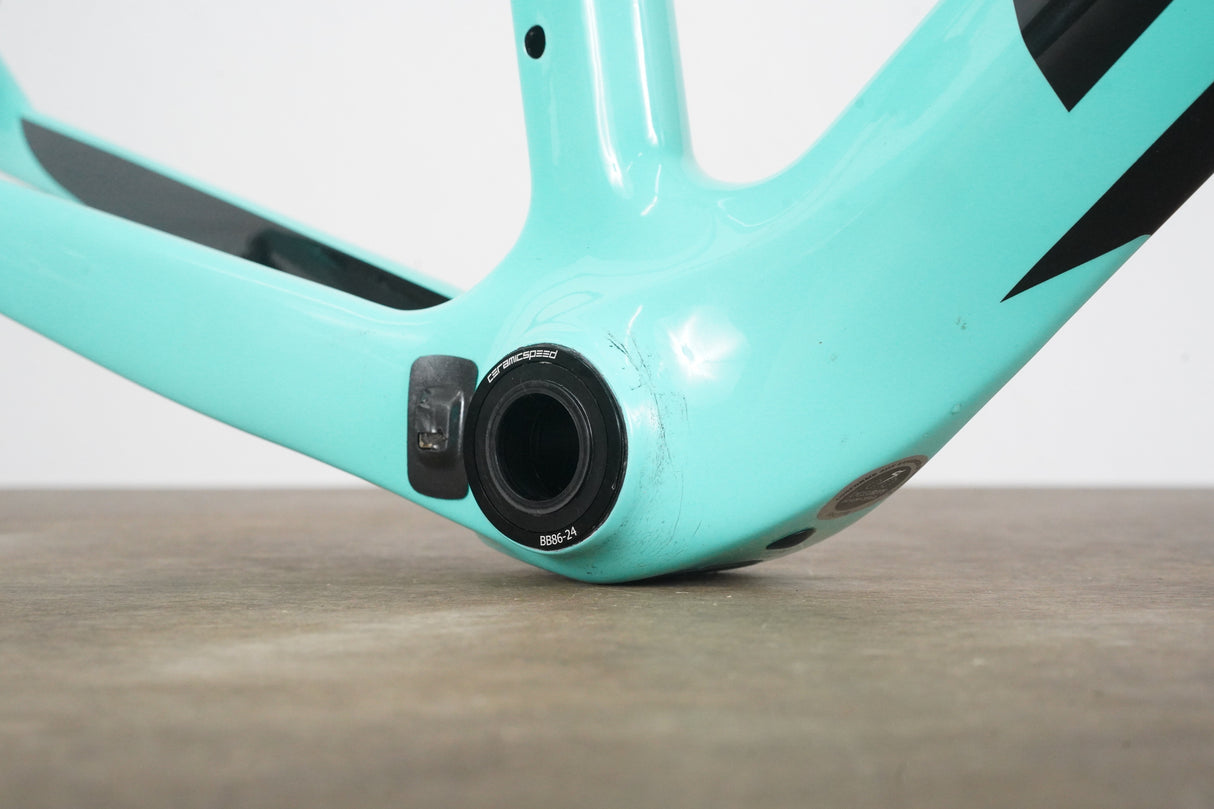 55cm Bianchi Oltre XR4 Carbon Aero Rim Brake Road Frameset