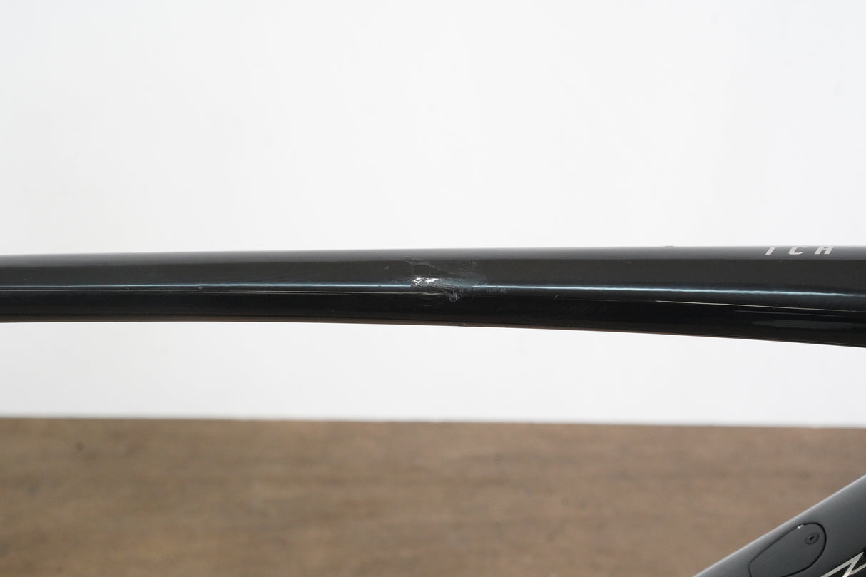 *Damaged* M (Medium) Giant TCR Advanced Pro Carbon Disc Brake Road Frameset