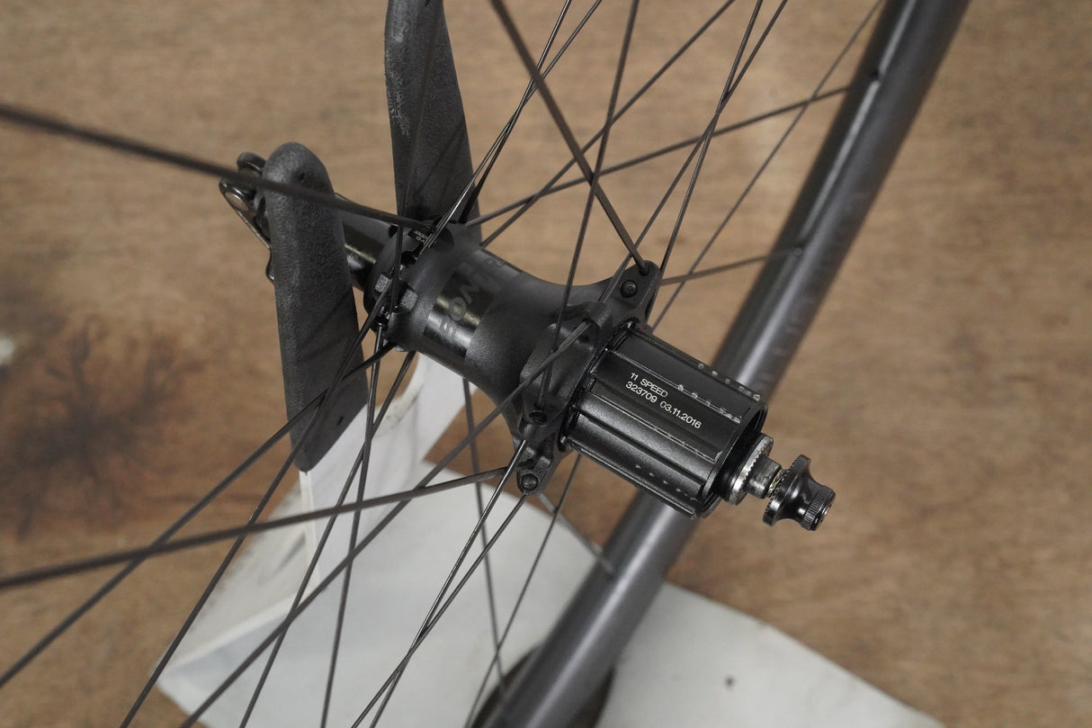 Bontrager Aeolus Pro 3 TLR Carbon Tubeless Clincher Rim Brake Wheelset 11 Speed