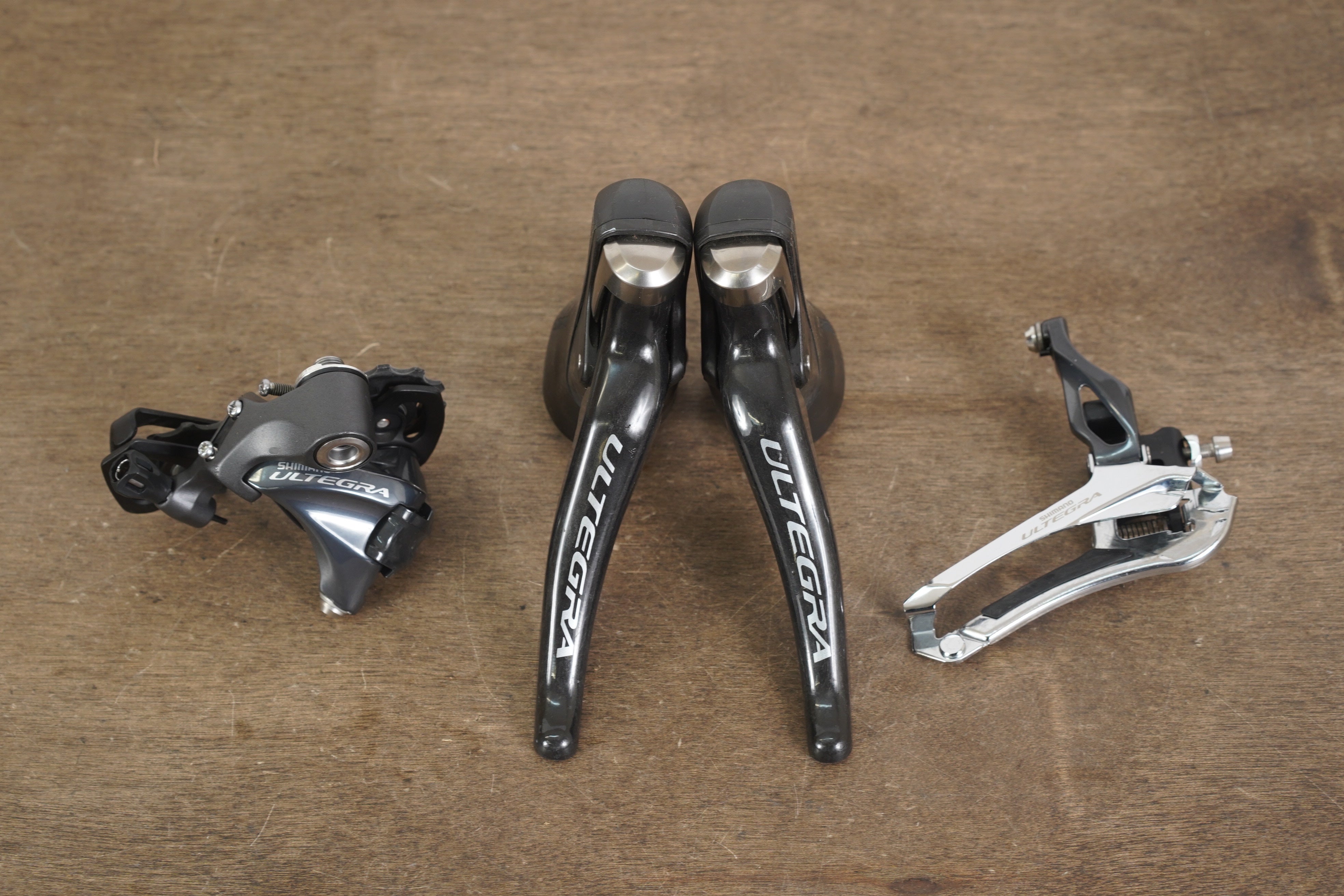 Shimano Ultegra 6800 11 Speed Mechanical Rim Brake Road Groupset