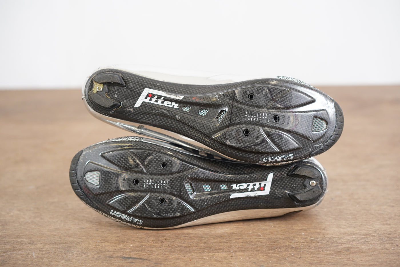 Size 45 (EU) 12 (US) Fitter Carbon Clipless Road Shoes