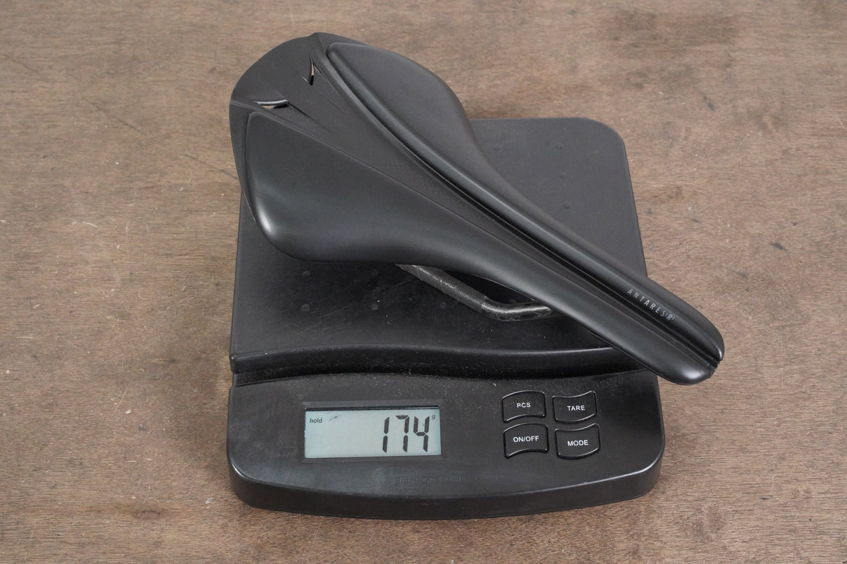 140mm (Regular) Fizik Antares R1 Versus Evo Carbon Rail Road Saddle 174g