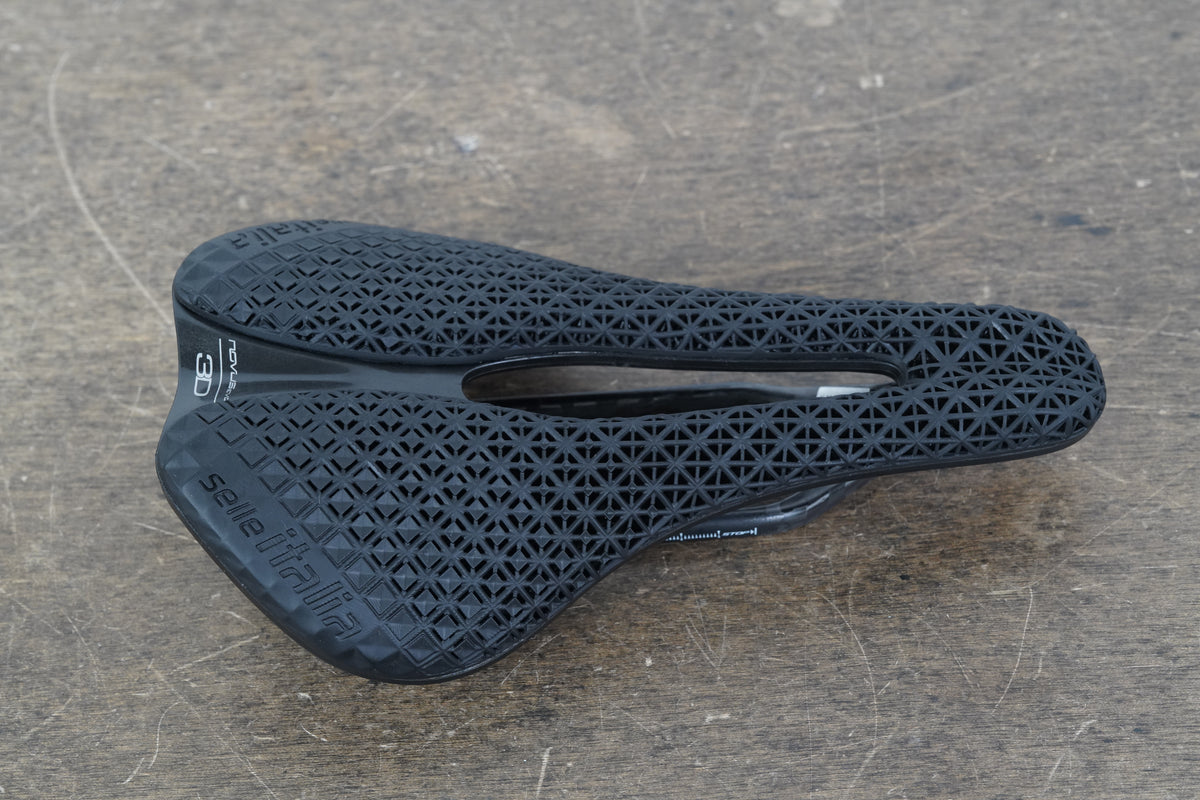 NEW 145mm Selle Italia Novus Boost Evo 3D Kit Carbonio Superflow Road Saddle 213g