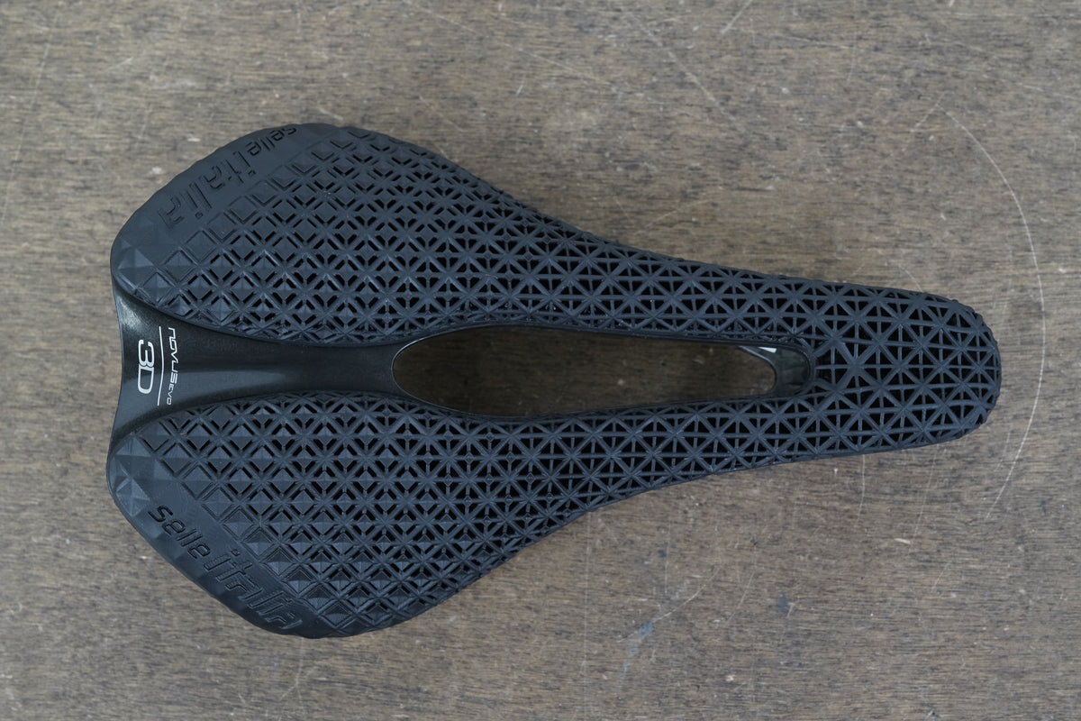 NEW 145mm Selle Italia Novus Boost Evo 3D Kit Carbonio Superflow Road Saddle 213g