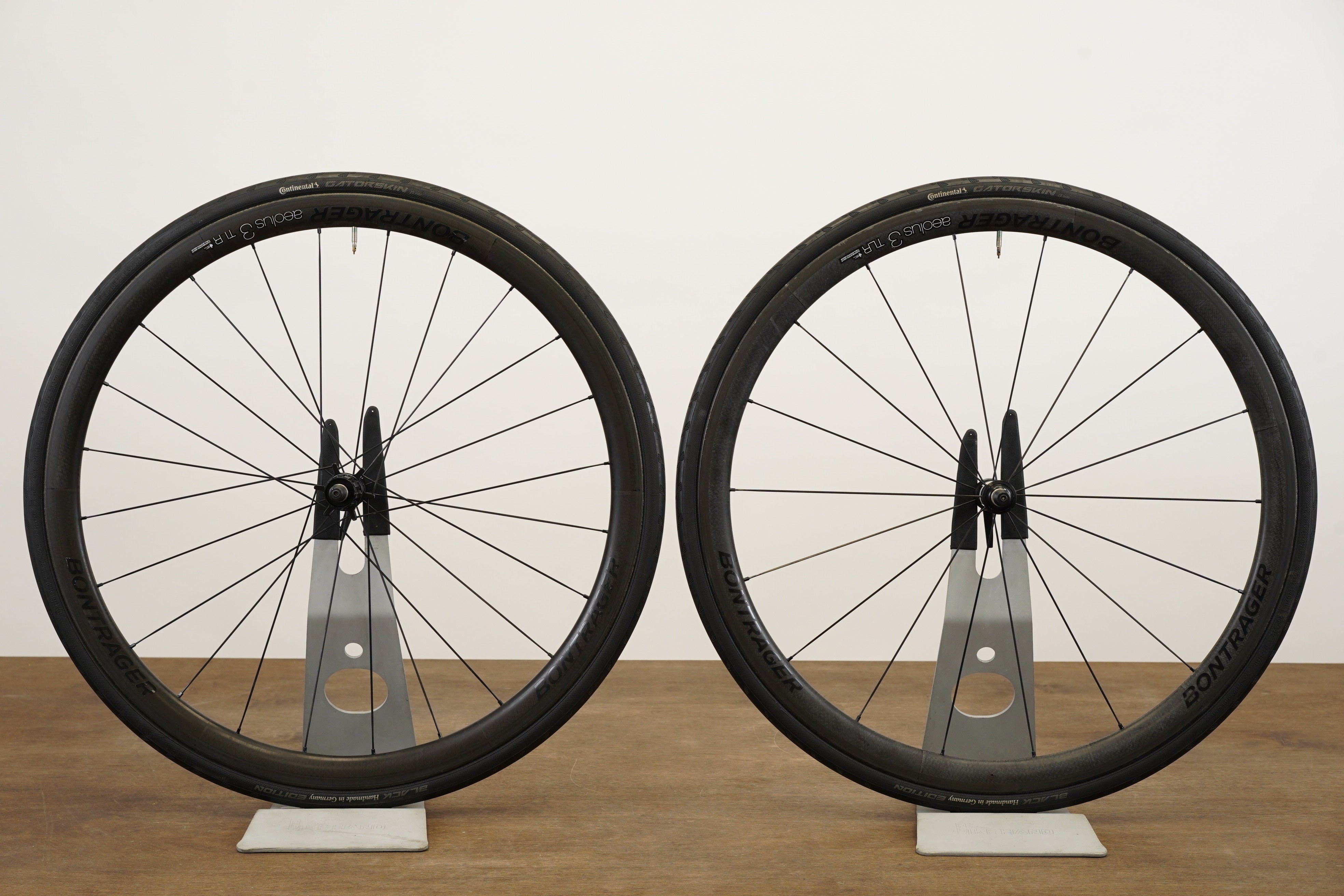 BONTRAGER Aeolus3＆5 TLR 11速 リムブレーキ 前後 Bontrager Aeolus 3 TLR Carbon Clincher Rim Brake Wheelset Shimano