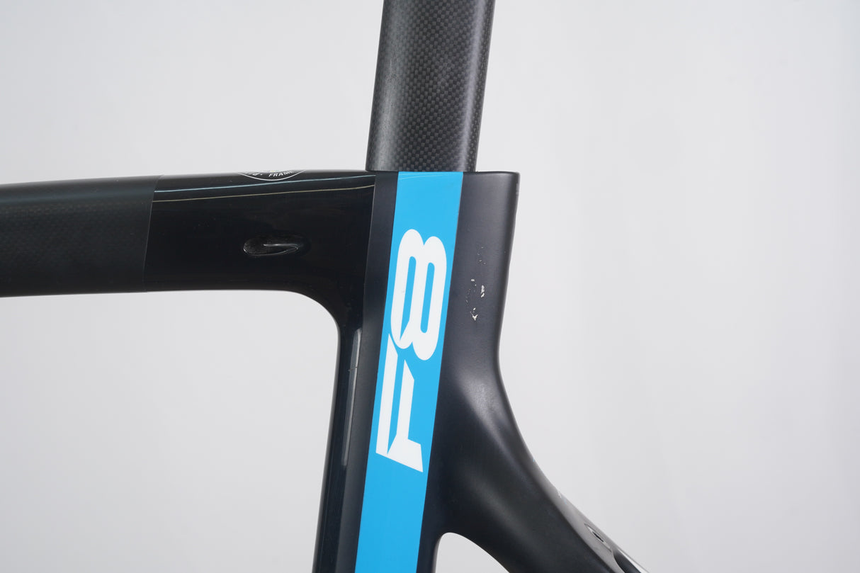 *Damaged* 53cm Pinarello Dogma F8 Team Sky Edition Carbon Rim Brake Frameset