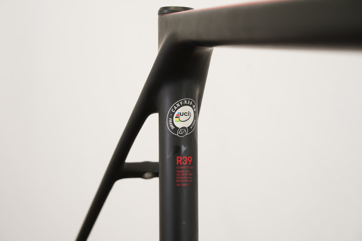 L (Large) Canyon Ultimate CF SLX Carbon Rim Brake Road Frameset