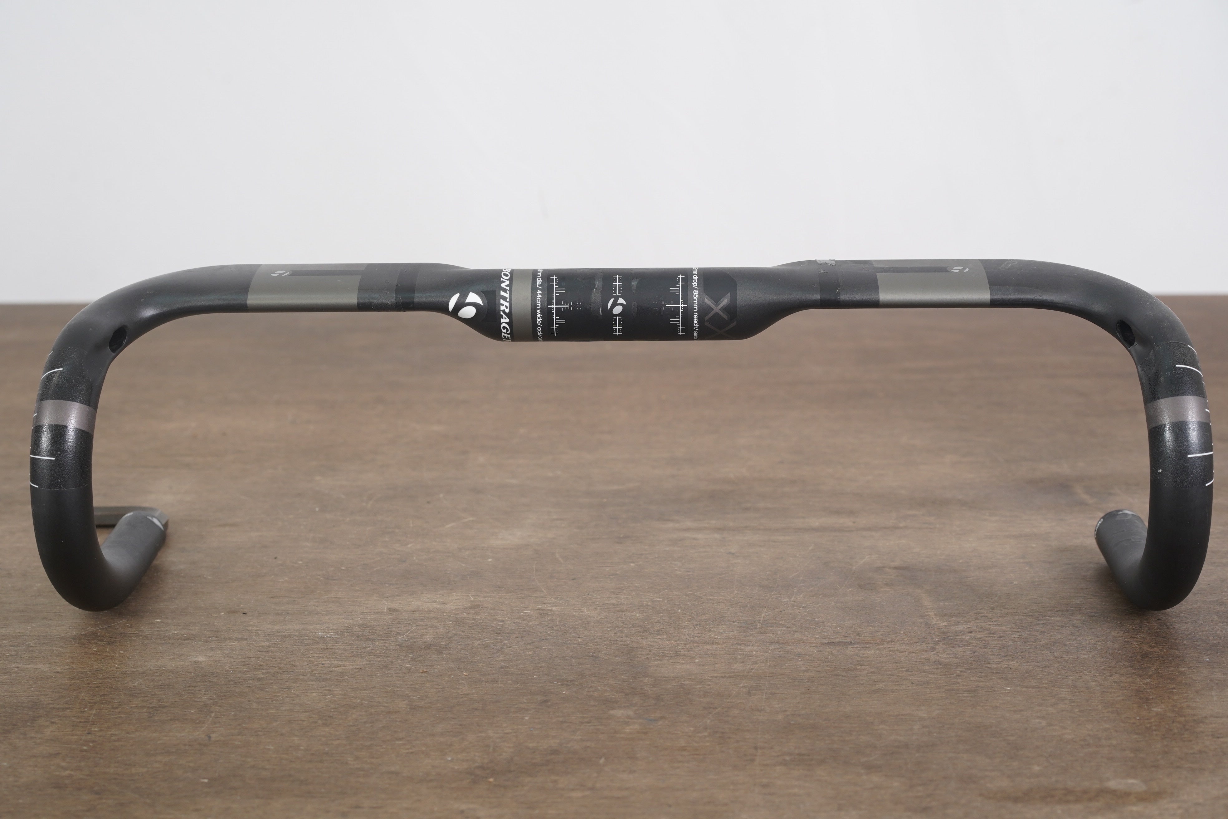 44cm Bontrager XXX VR-CF OCLV Carbon Compact Road Handlebar 31.8mm