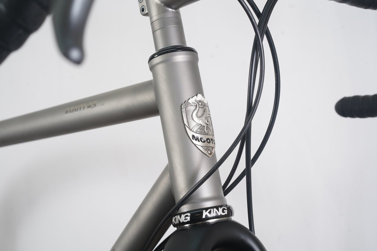 NEW 54cm Moots Routt 45 Shimano GRX RX810 11 Speed Disc Titanium Gravel Bike