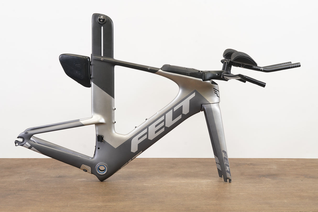 *Damaged* M (Medium) Felt IA10 Carbon Aero Rim TT Triathlon Frameset IA + Cockpit