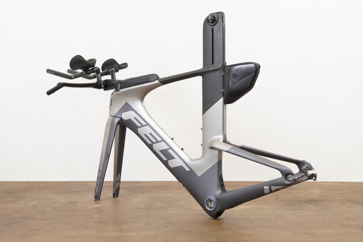 *Damaged* M (Medium) Felt IA10 Carbon Aero Rim TT Triathlon Frameset IA + Cockpit