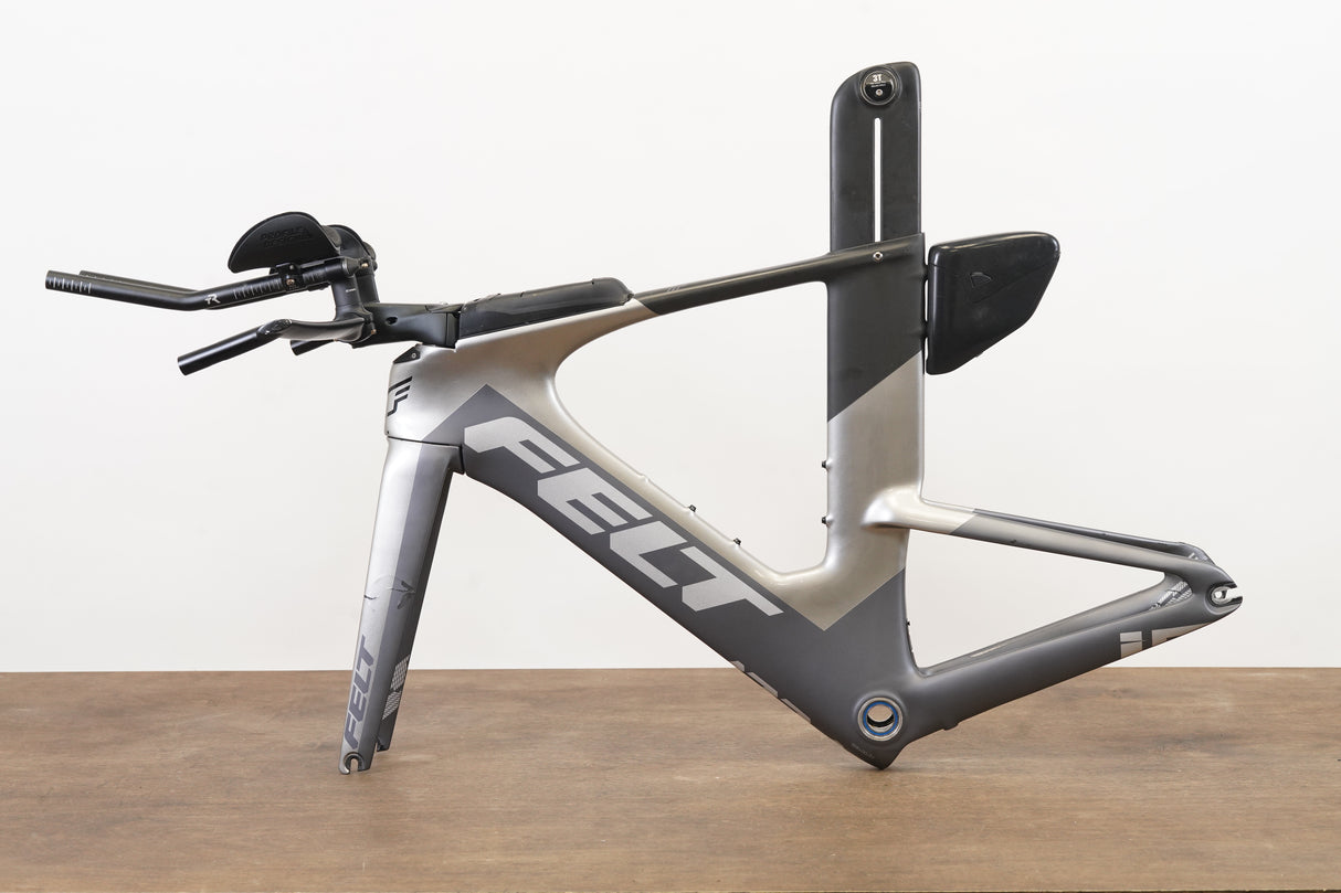 *Damaged* M (Medium) Felt IA10 Carbon Aero Rim TT Triathlon Frameset IA + Cockpit