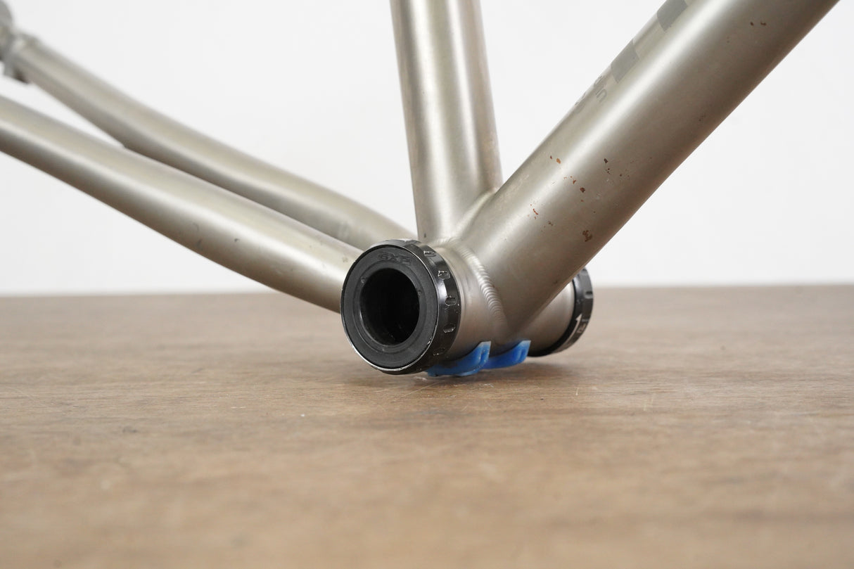 54cm Mosaic GT-2 Titanium Disc Brake Road Frameset