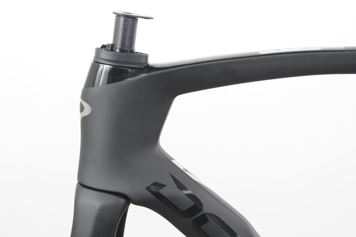 DEMO 2025 56cm Pinarello Dogma F Carbon Disc Brake Frameset