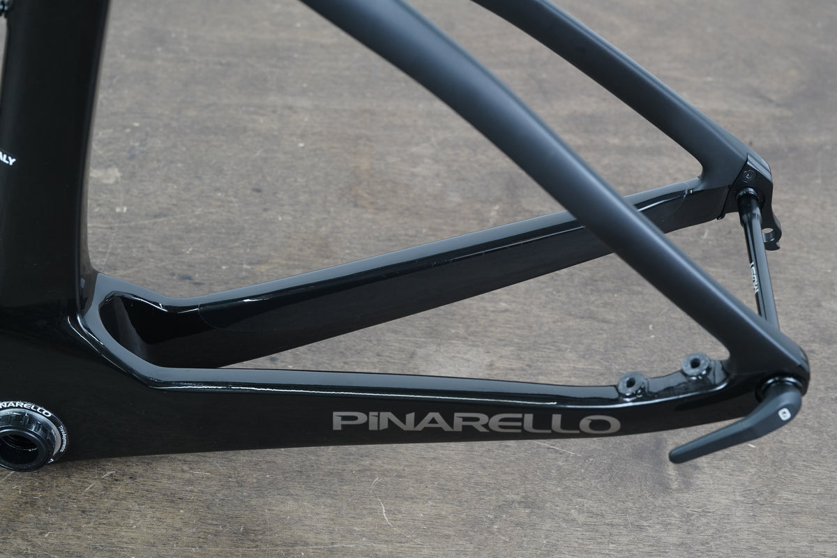 DEMO 2025 56cm Pinarello Dogma F Carbon Disc Brake Frameset