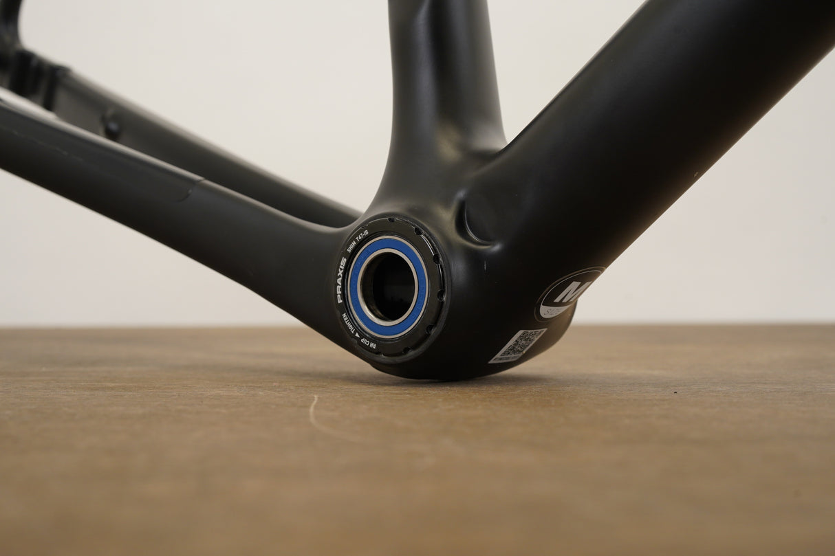 M (Medium) LOOK 785 Huez Carbon Disc Brake Road Frameset