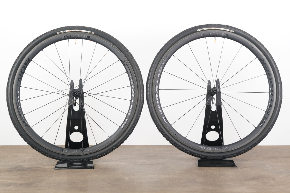 Bontrager Aeolus Pro 3 TLR Carbon Tubeless Clincher Rim Brake Wheelset 11 Speed