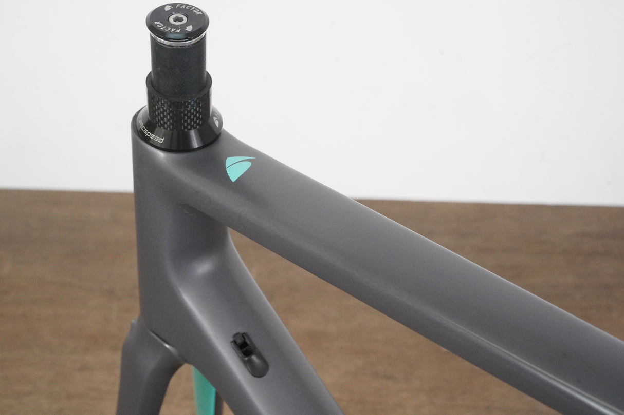 56cm Factor O2 Carbon Disc Brake Road Frameset