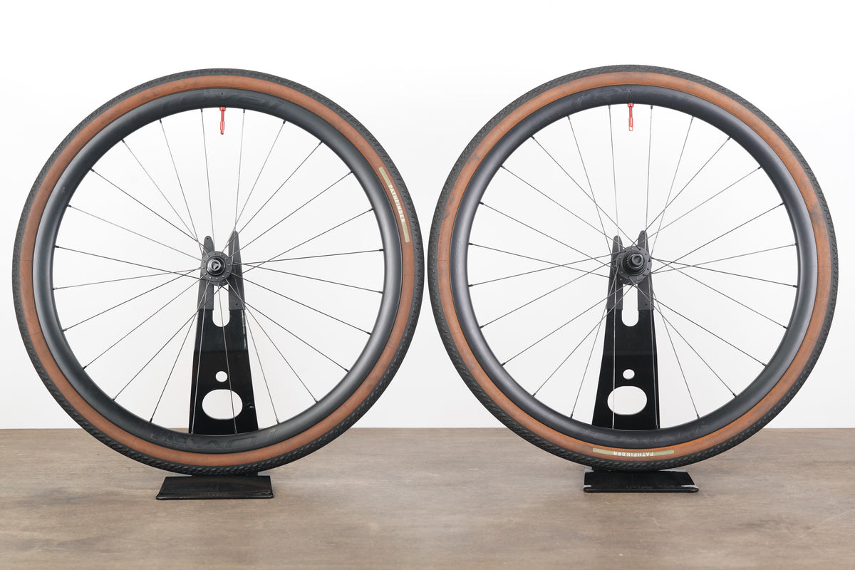 Roval Terra C DT Swiss 370 Carbon Tubeless Clincher Disc Brake Wheelset 12 Speed