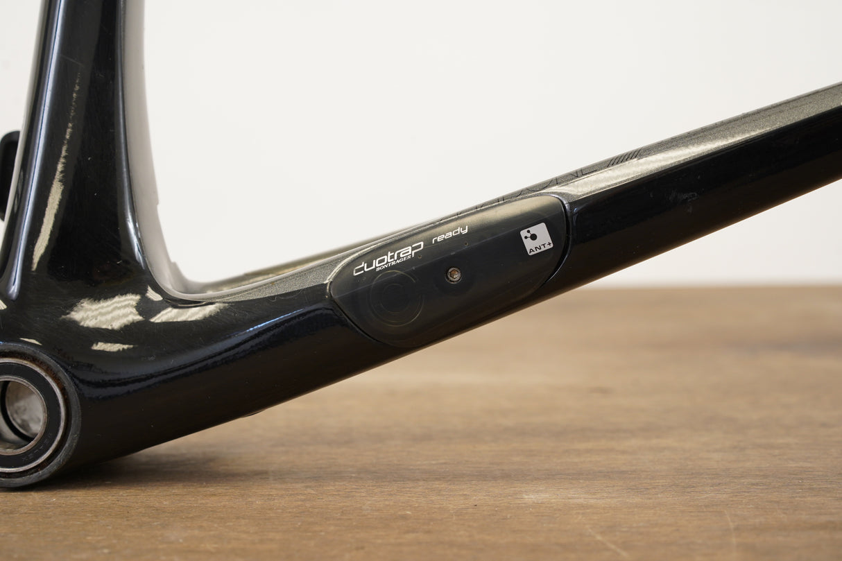 M (Medium) Trek Madone 7 Carbon Rim Brake Road Frameset