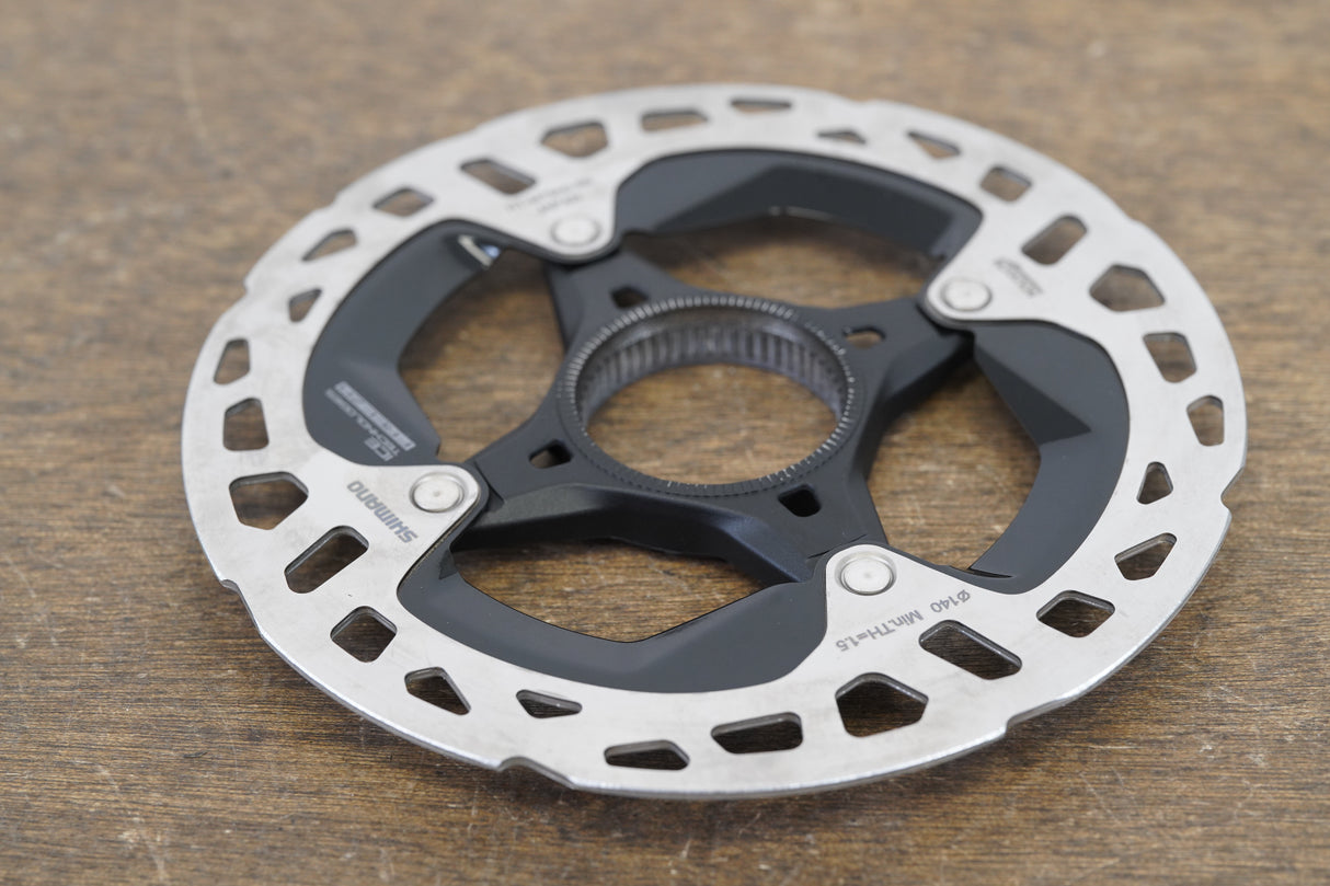 (1) 140mm Shimano XTR RT-MT900-SS Center Lock Disc Brake Rotor