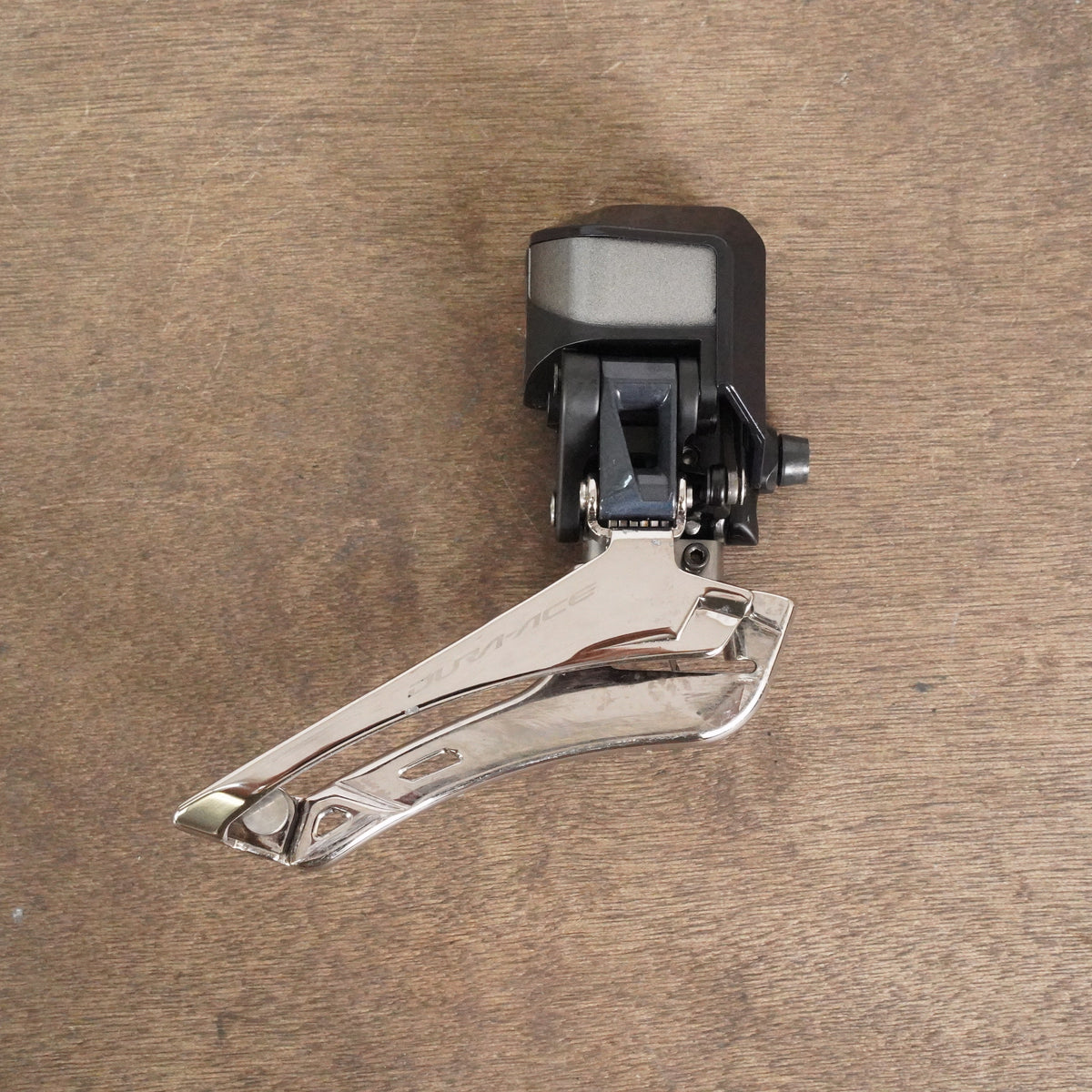 Adattore Per Deragliatore Anteriore Shimano Dura-Ace FD-R9150 Di2 (28,6/31,8 Mm)