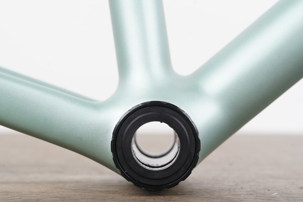 2023 56cm Specialized Aethos Pro Carbon Disc Brake Frameset
