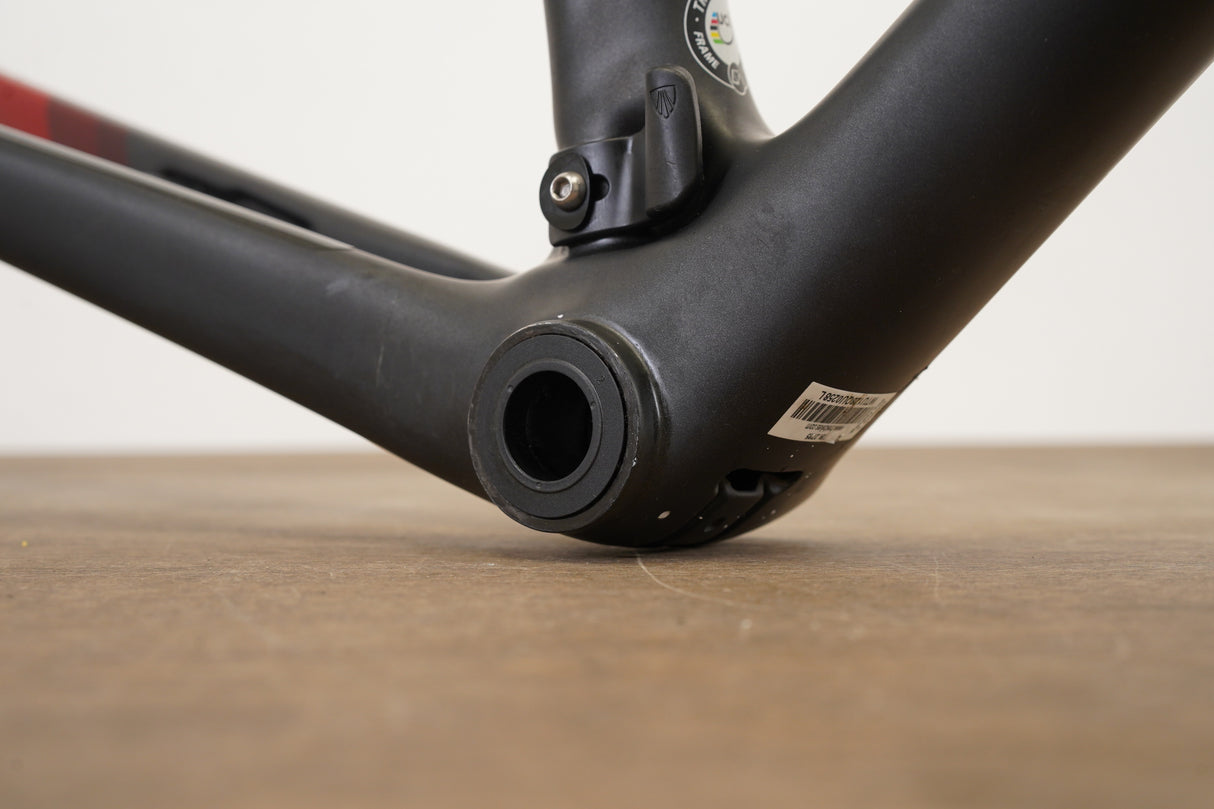 56cm Trek Domane 6.9 Carbon Rim Brake Road Frameset