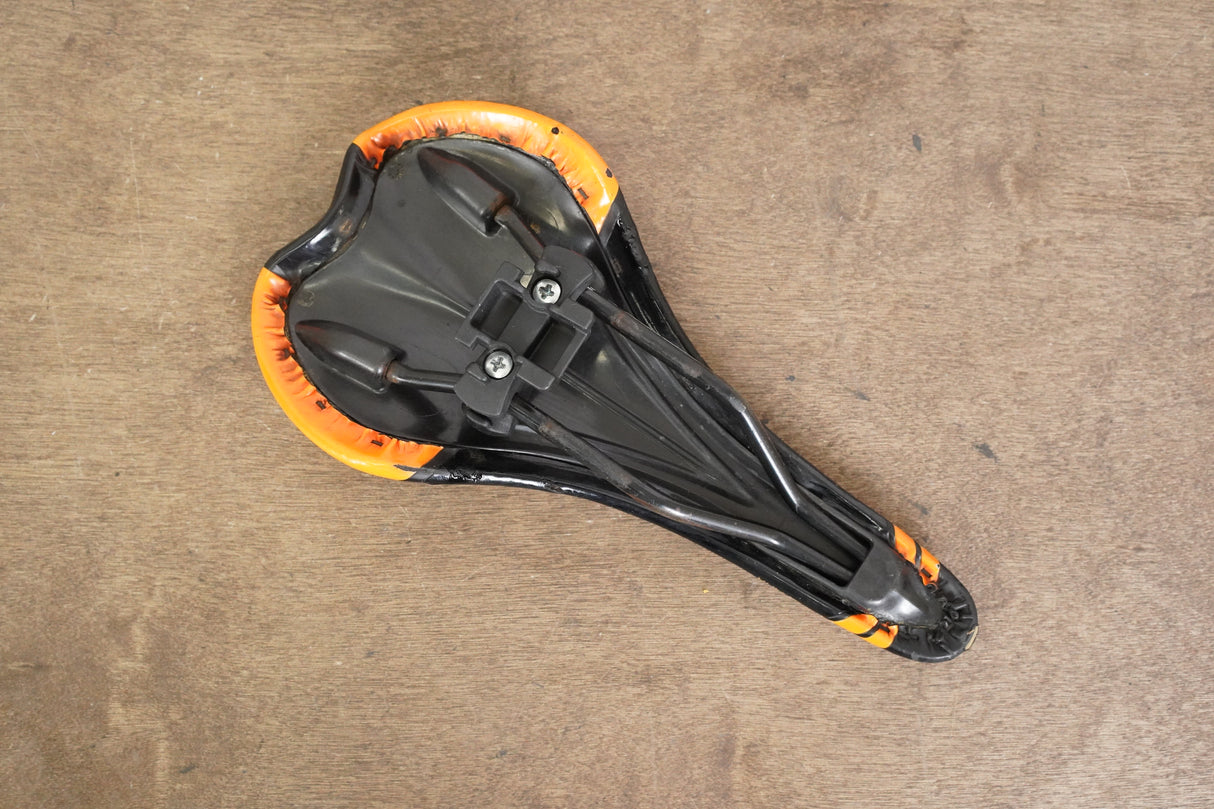 138mm Oxygen Spark Steel Rail Road Saddle 260g