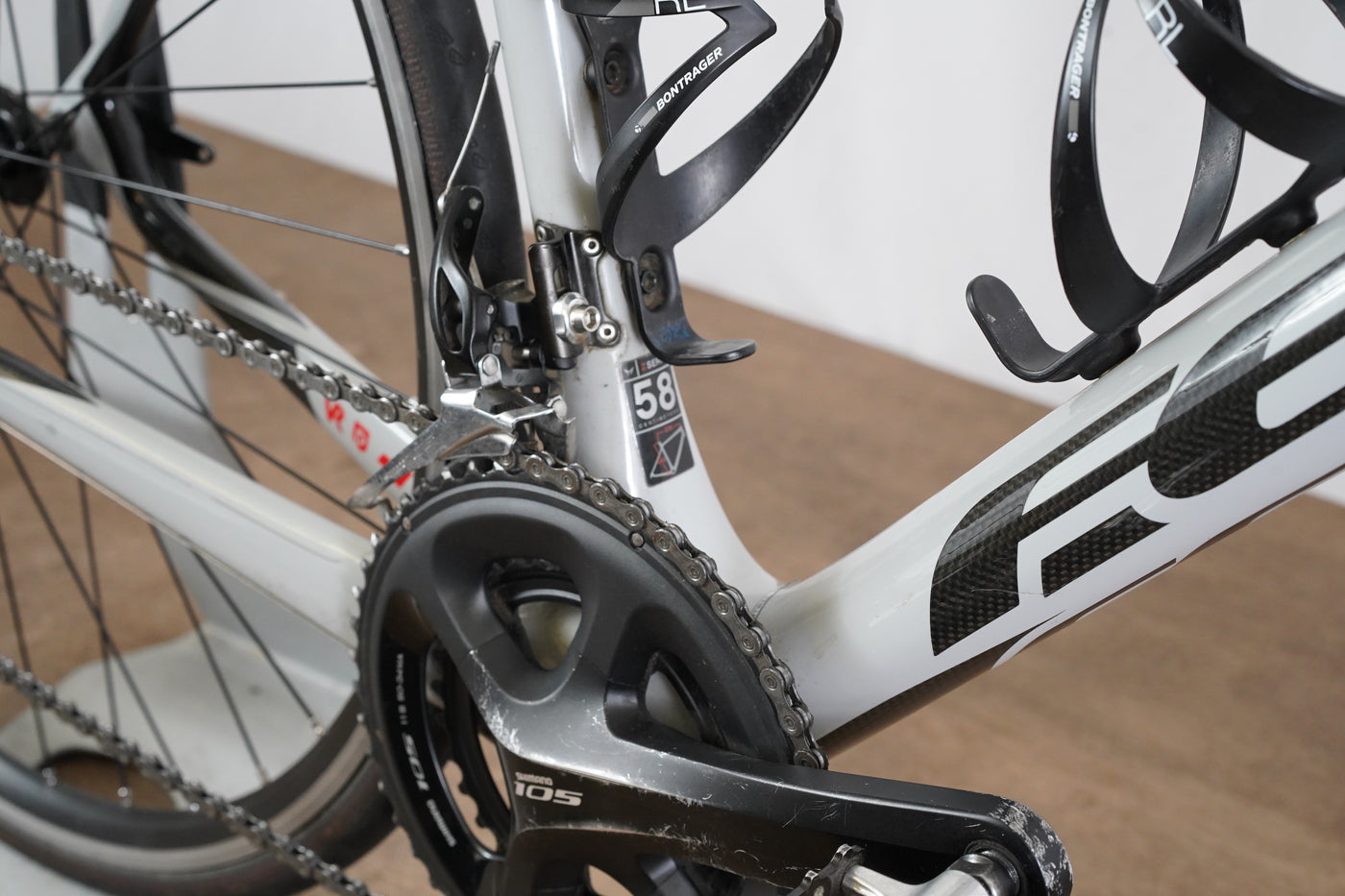 58cm Felt Z5 Shimano 105 Carbon Rim Brake Road Bike