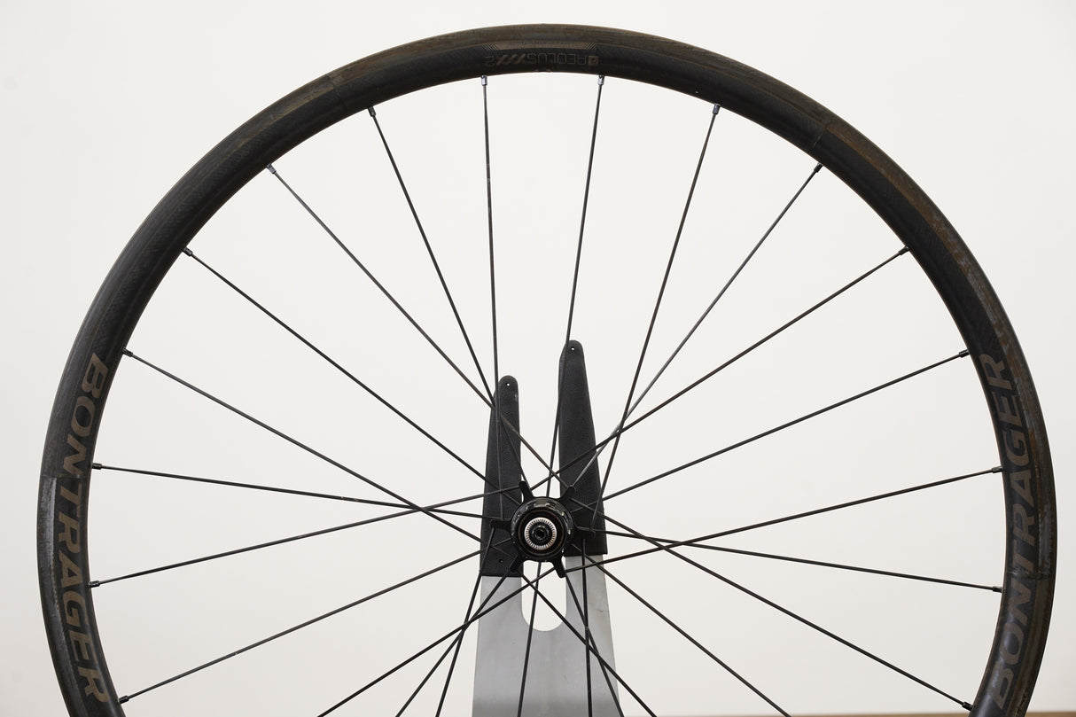 Bontrager Aeolus XXX 2 TLR Carbon Clincher Rim Brake Wheelset 11 Speed